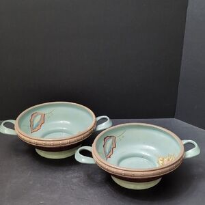 VGT,Set of 2 Ceramic Tracy Porter Pedestal Bowls with Handles.